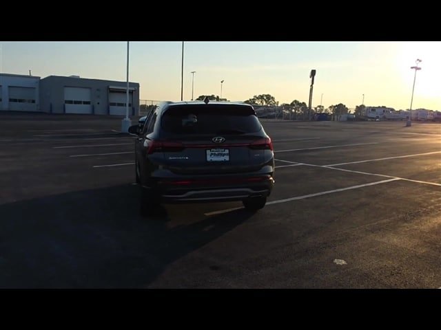 Used 2022 Hyundai Santa Fe SE w/ Cargo Package AWD/4WD image 7