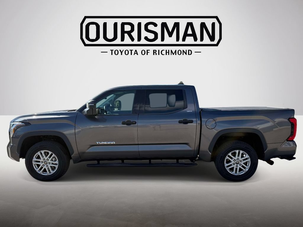 Used 2022 Toyota Tundra SR5 w/ SR5 Convenience Package AWD/4WD image 9