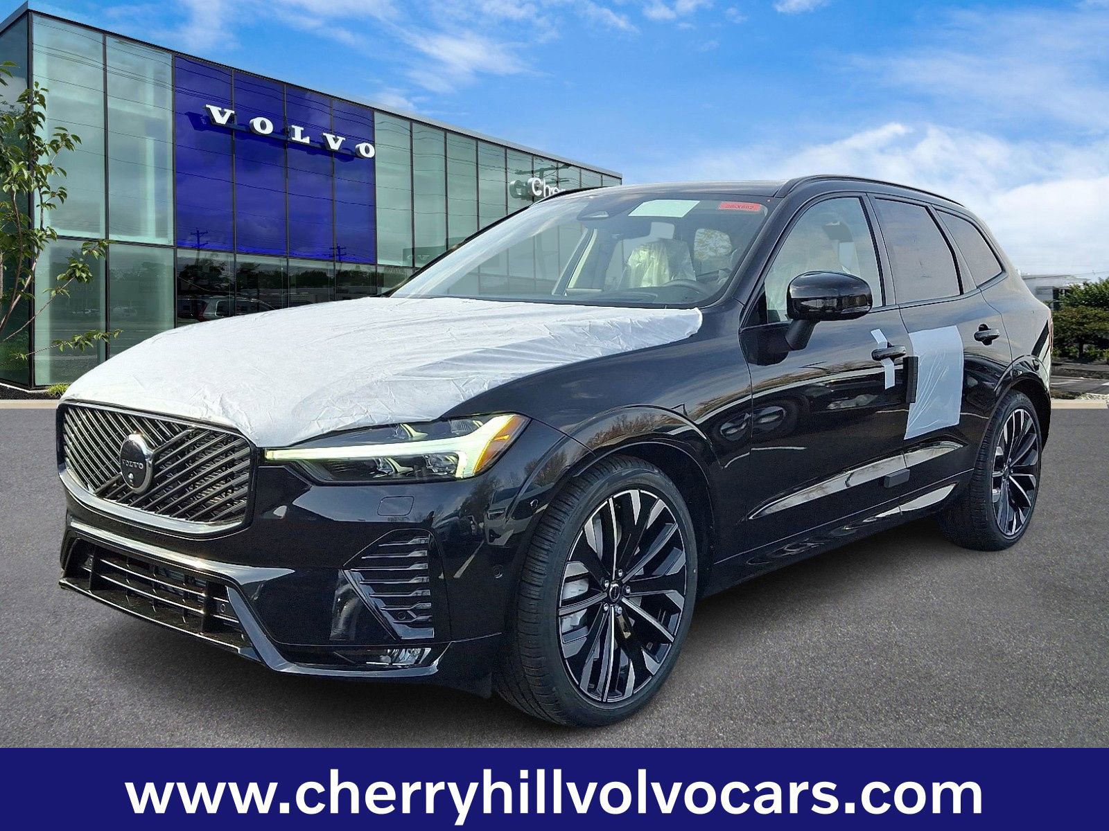 New 2026 Volvo XC60 B5 Ultra w/ Protection Package Premier image 2