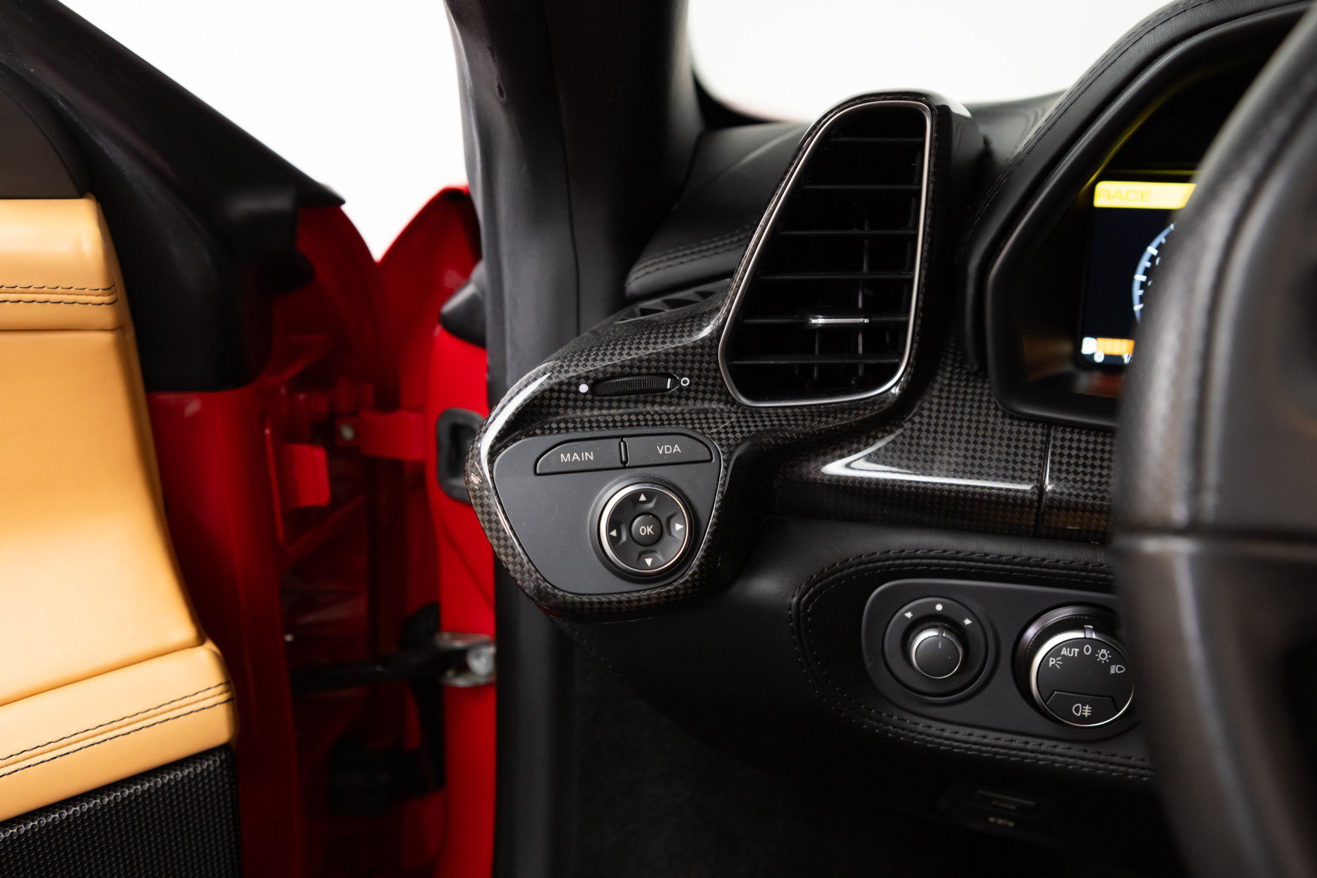 Certified 2014 Ferrari 458 Spider RWD image 80