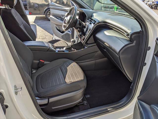 Used 2024 Hyundai Santa Cruz SE FWD image 17