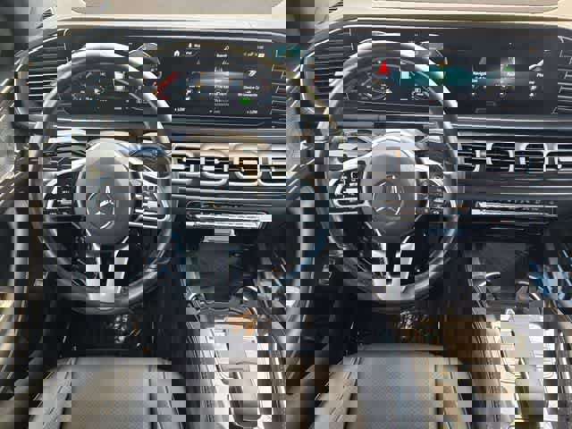 Used 2020 Mercedes-Benz GLS 450 4MATIC image 16