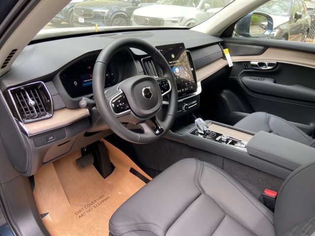 New 2026 Volvo XC90 B5 Plus AWD/4WD image 10