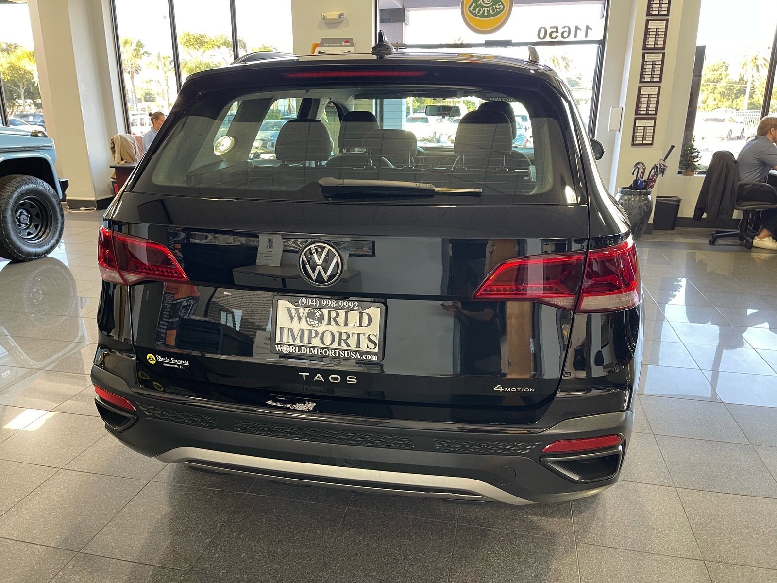 Used 2022 Volkswagen Taos S image 8