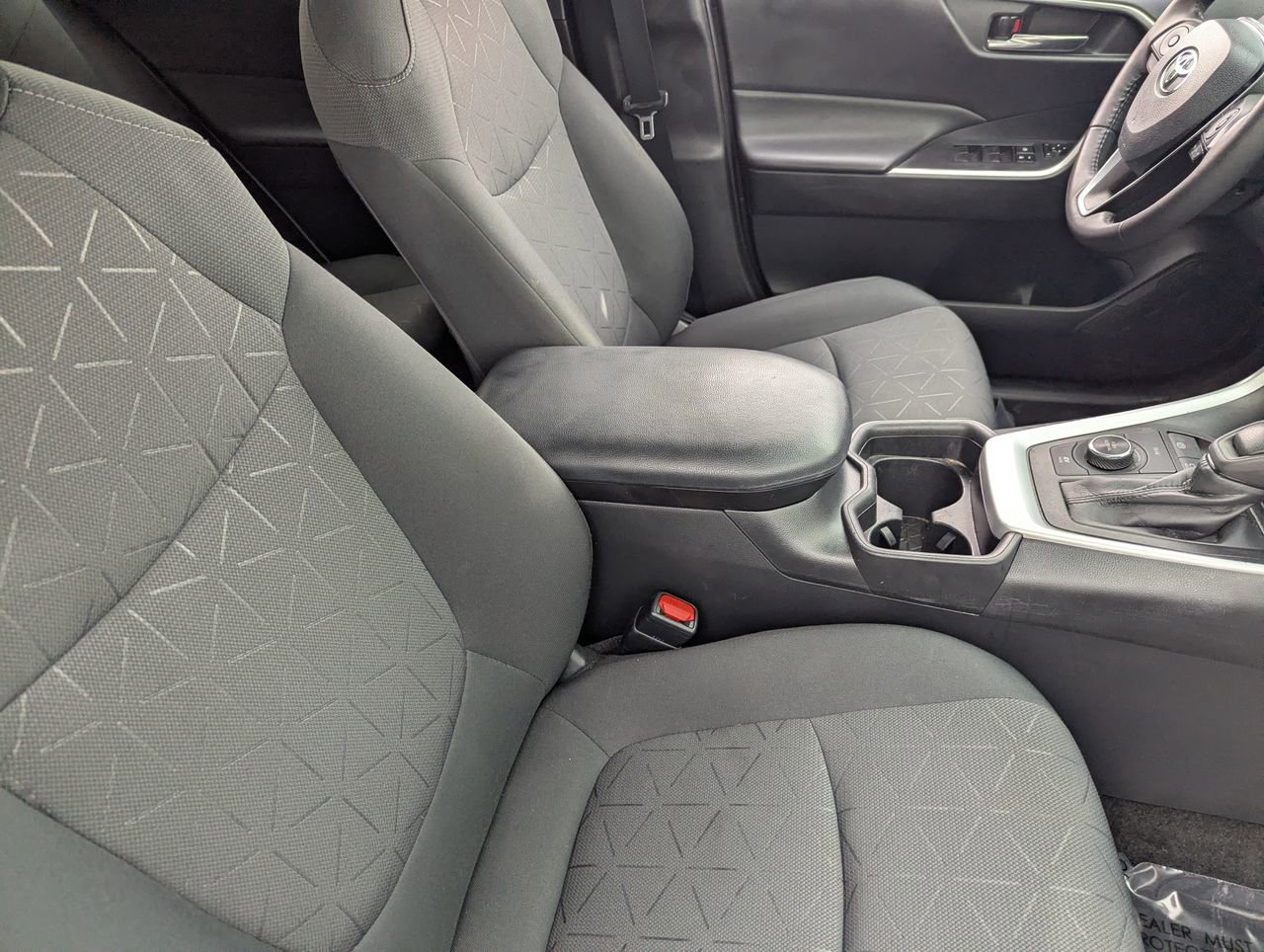 Used 2021 Toyota RAV4 XLE w/ XLE Grade Weather Package image 11
