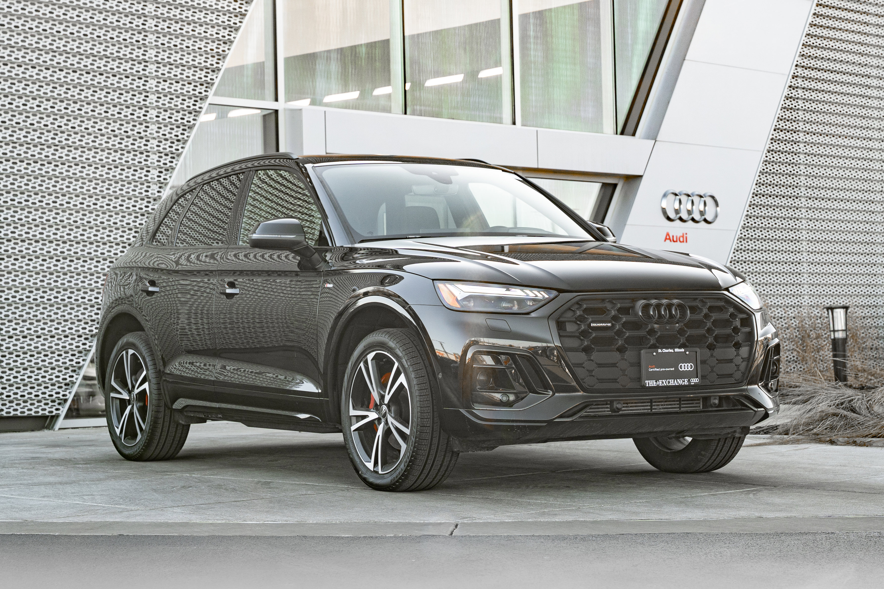 Certified 2025 Audi Q5 Prestige video 1