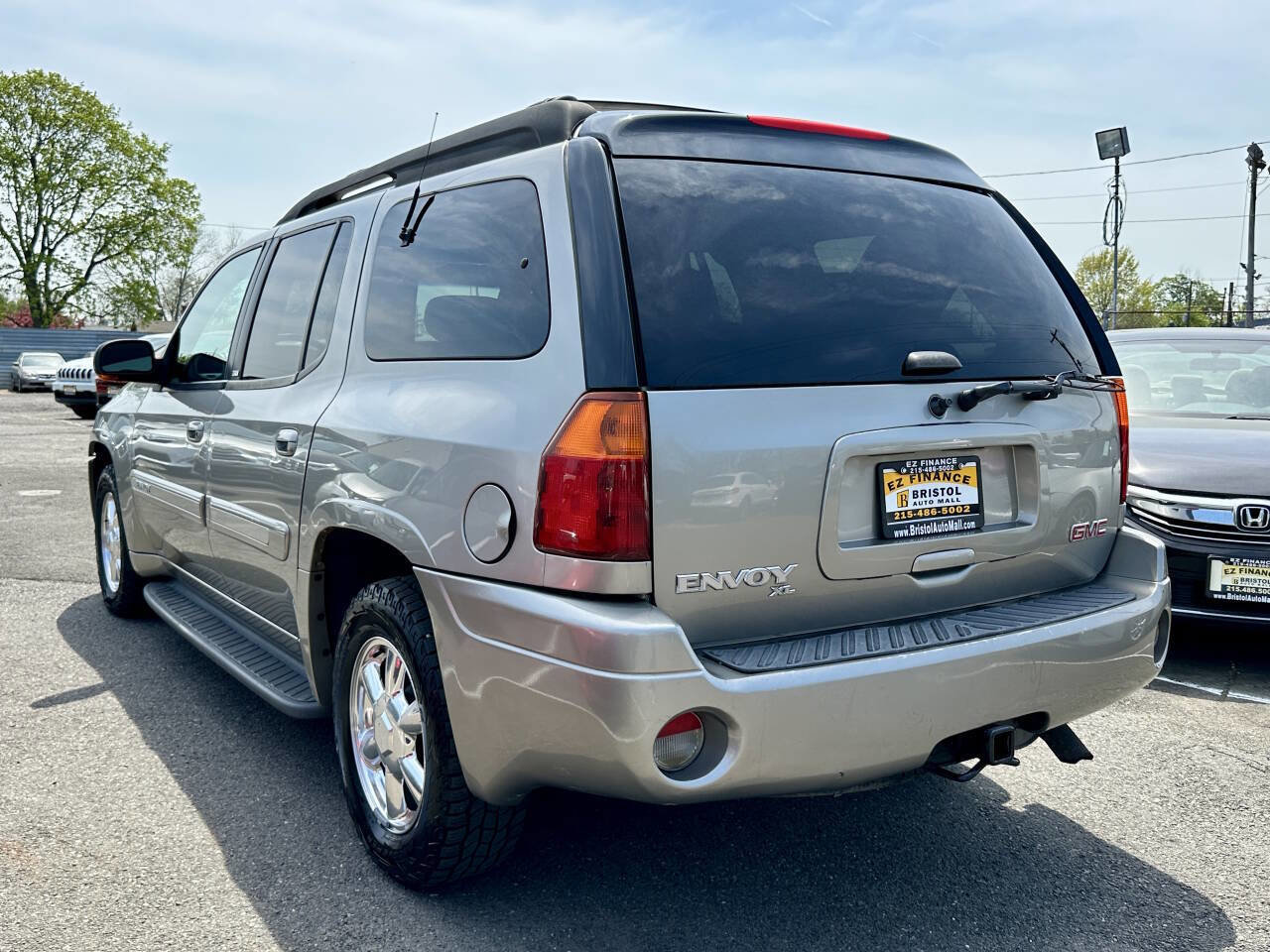 Used 2003 GMC Envoy XL SLT image 4
