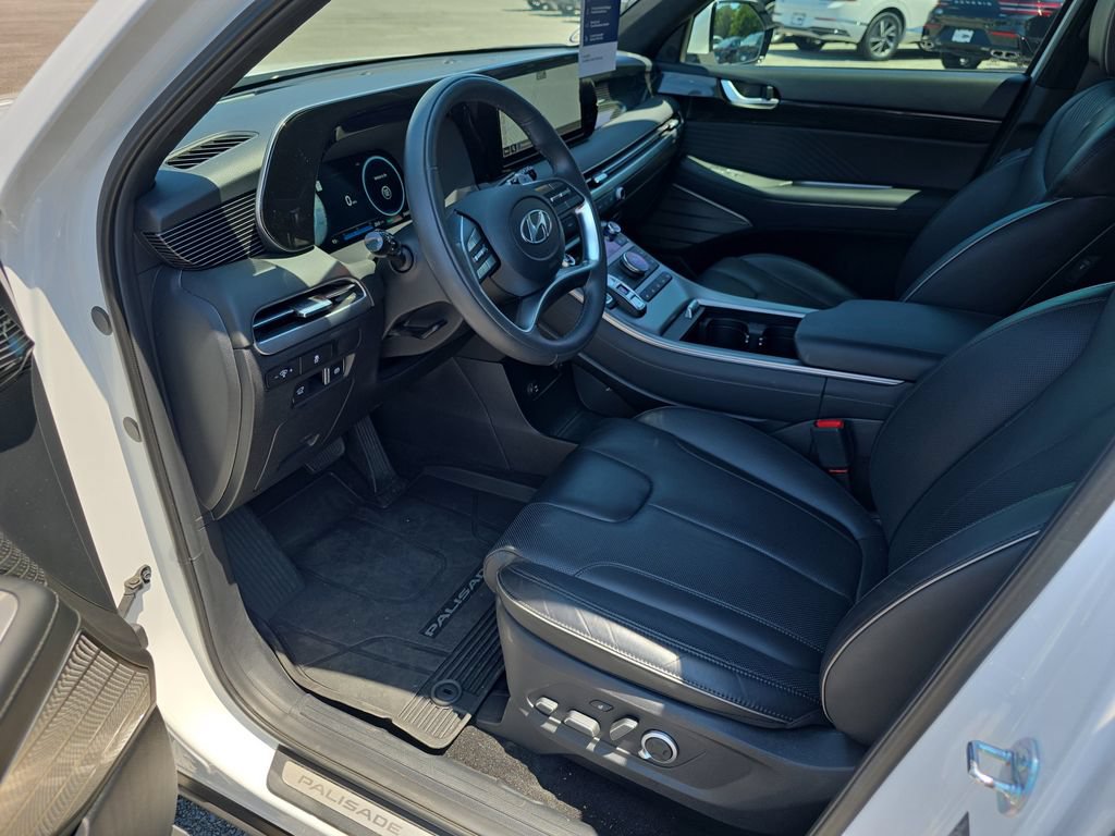 Used 2025 Hyundai Palisade Calligraphy FWD image 10