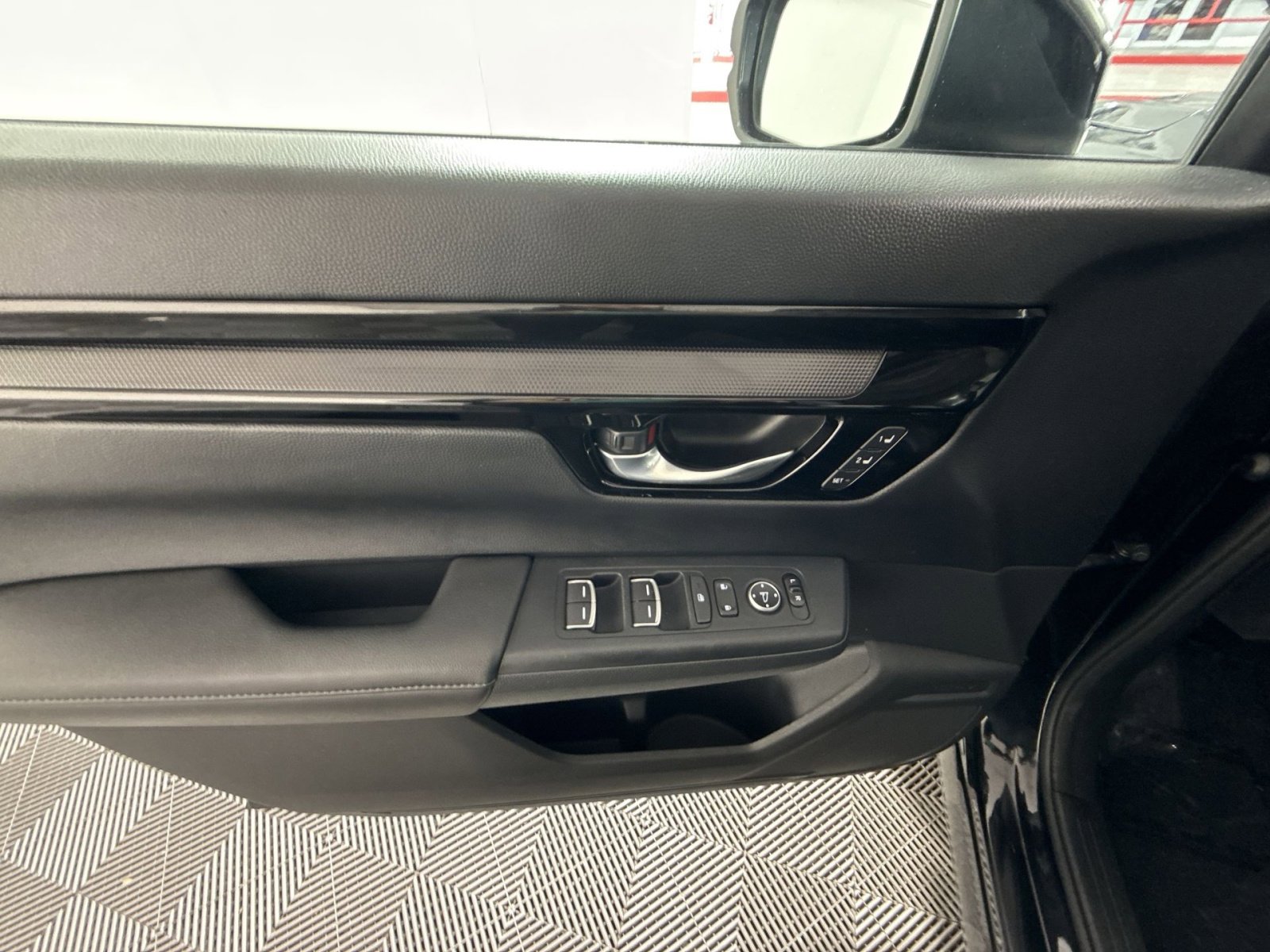 Used 2023 Honda CR-V EX-L image 15