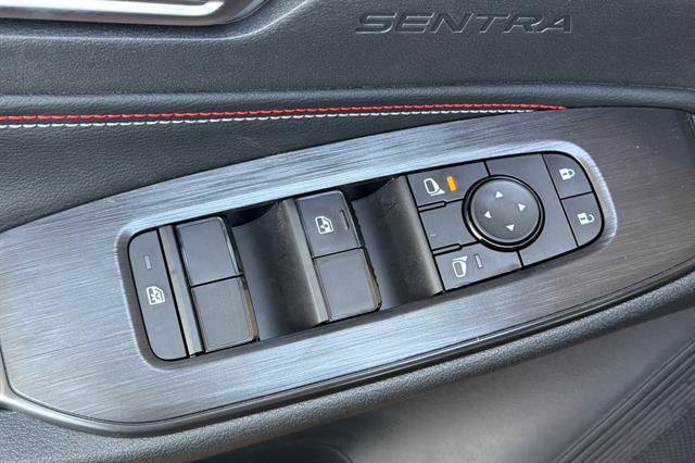 New 2027 Nissan Sentra SR w/ Floor Mat Package FWD image 12