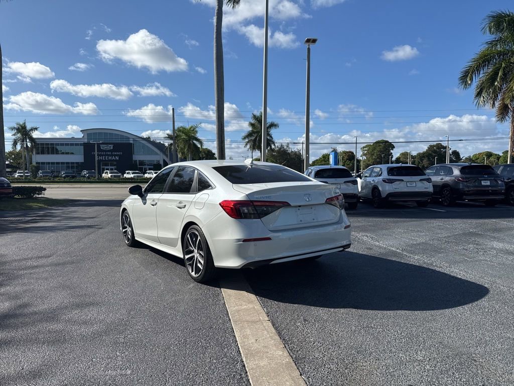 Used 2023 Honda Civic Touring image 9