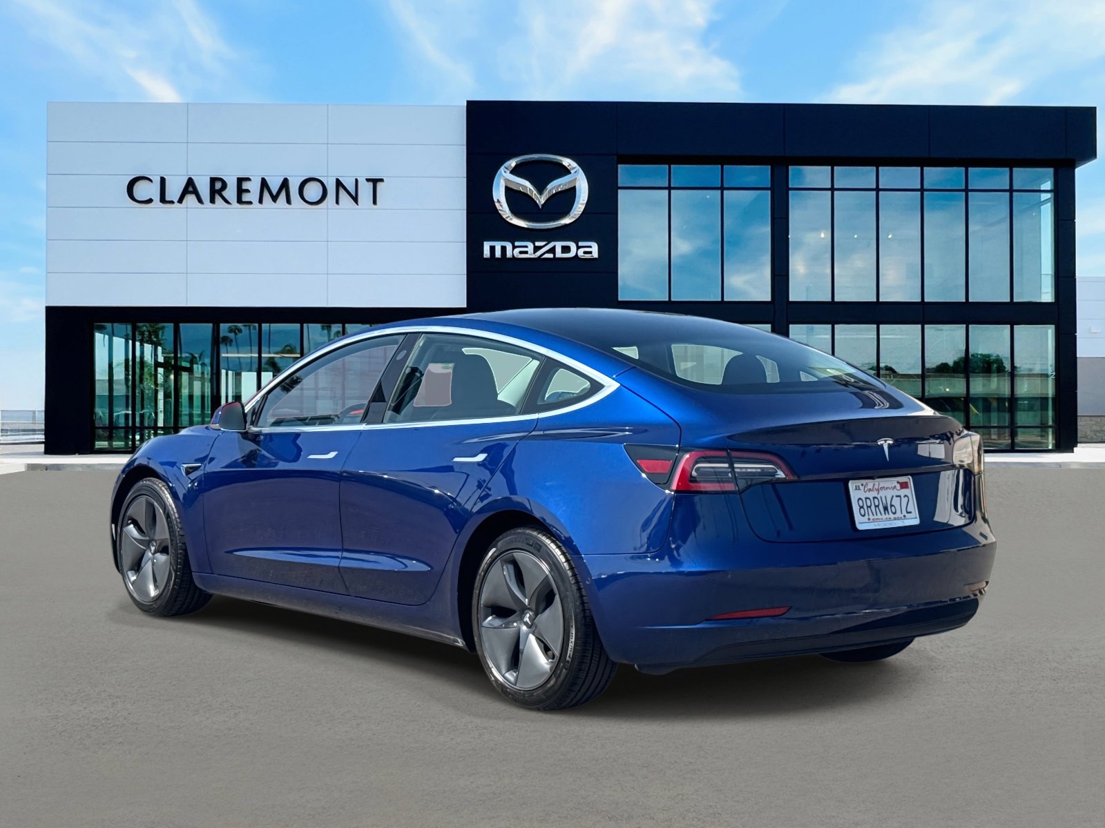 Used 2020 Tesla Model 3 Standard Range Plus image 5
