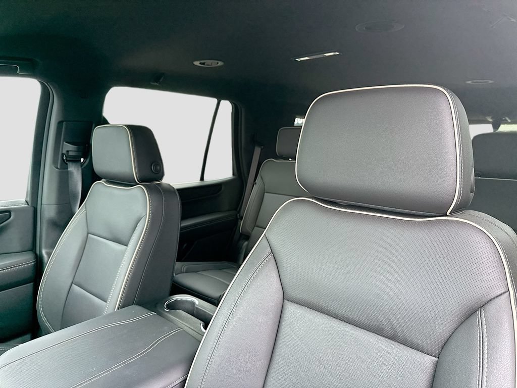 Used 2025 GMC Yukon Elevation w/ LPO, Floor Liner Package RWD image 13