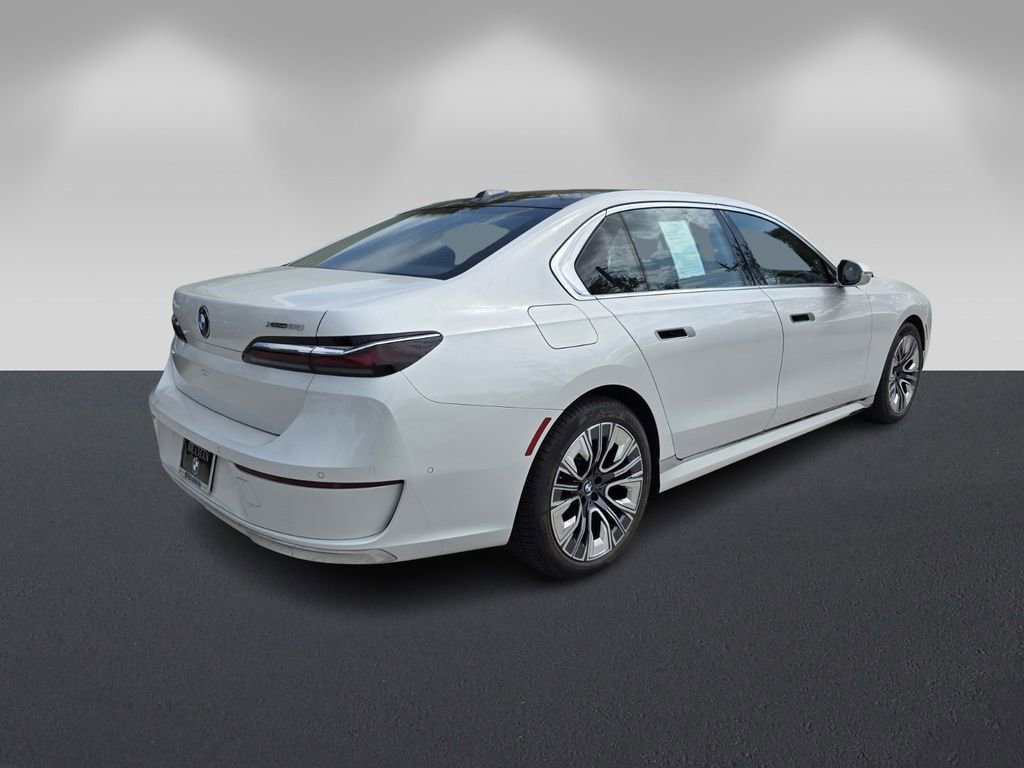 Certified 2023 BMW i7 xDrive60 image 4