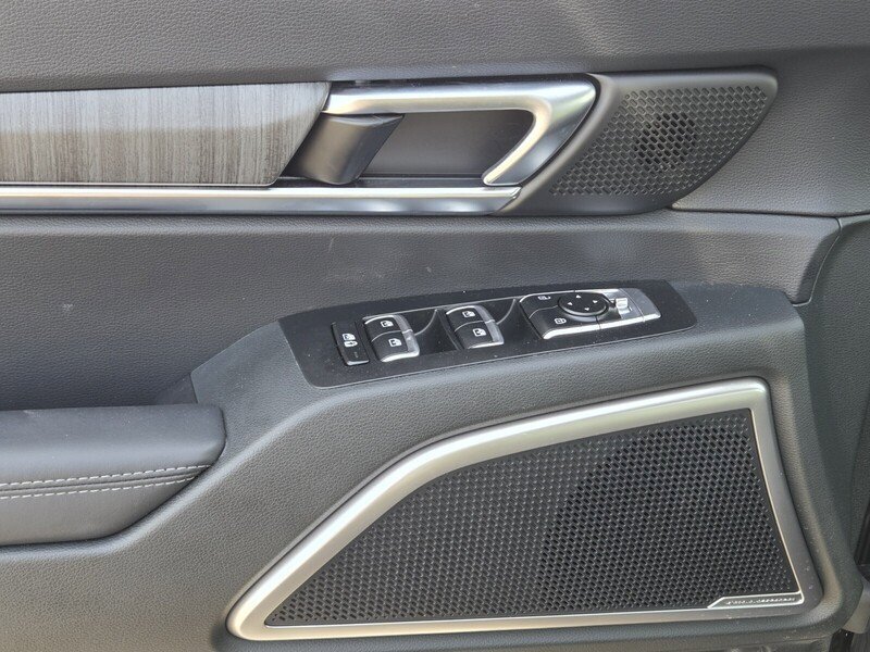 Used 2025 Kia Telluride EX FWD image 18