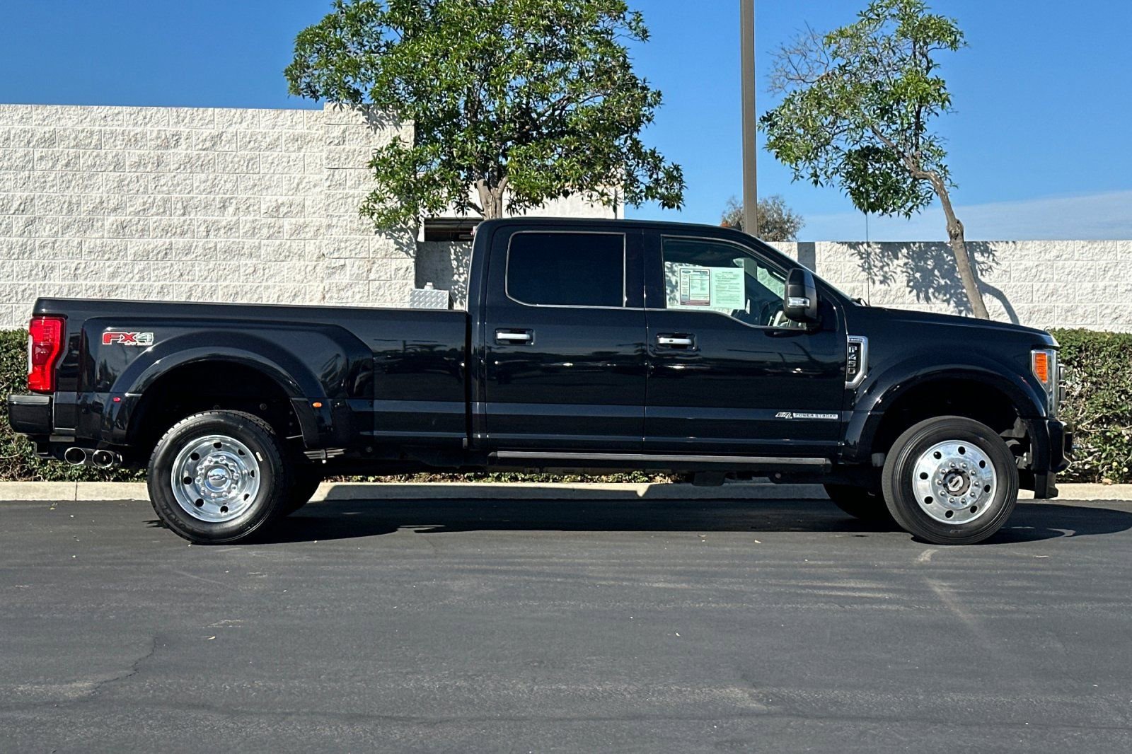 Used 2019 Ford F450 Limited w/ FX4 Off-Road Package image 3