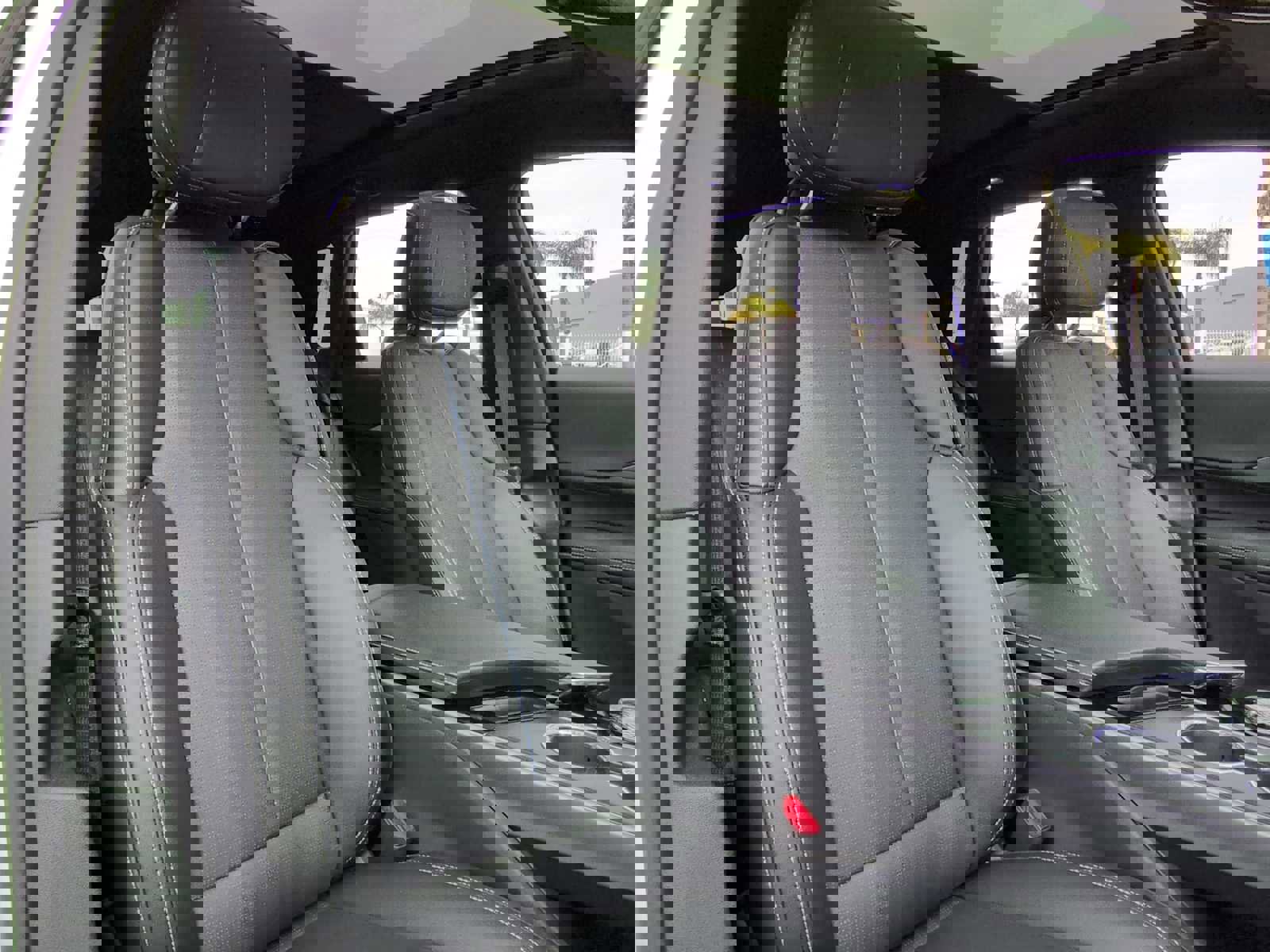 New 2025 Cadillac Lyriq Sport image 28