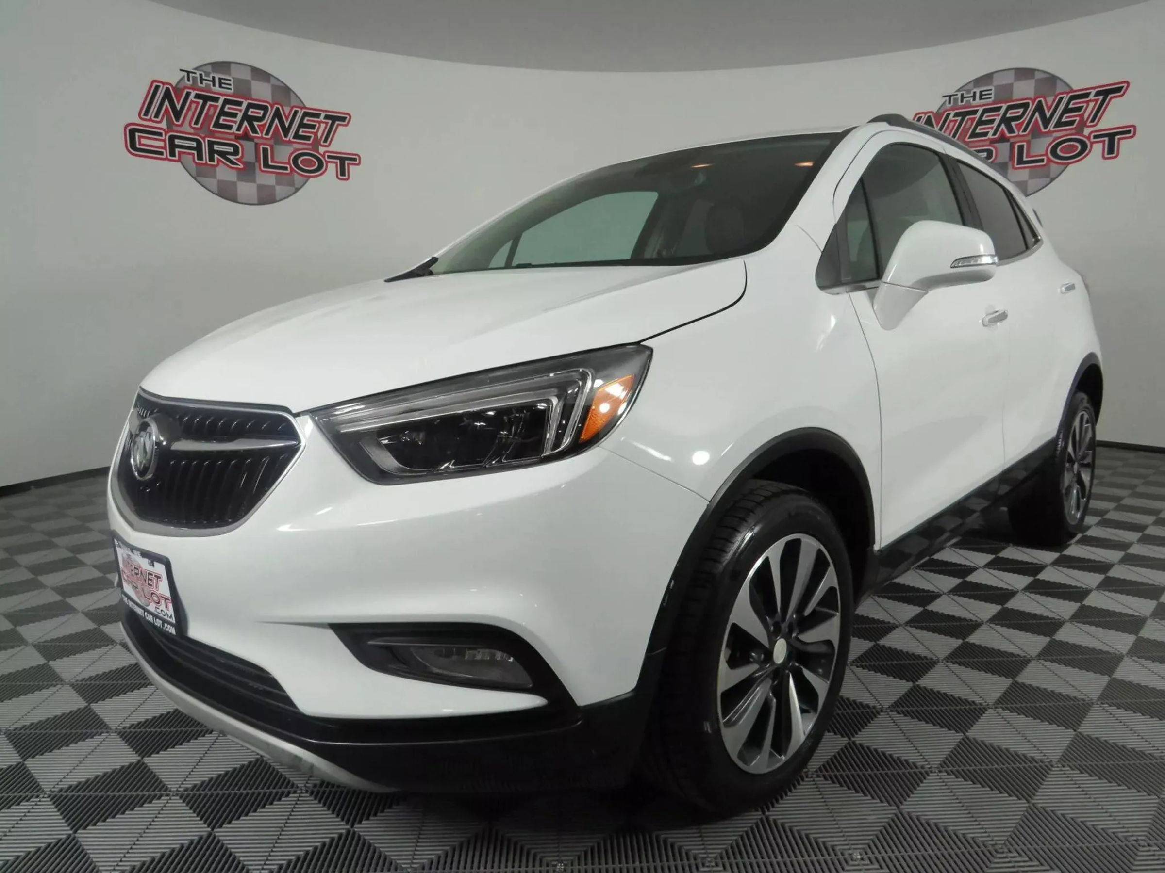 Used 2020 Buick Encore Essence image 3