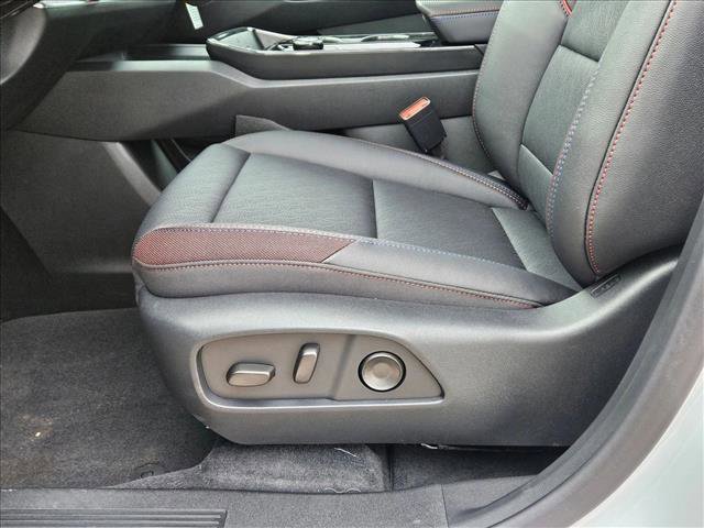 New 2026 Chevrolet Equinox RS image 4