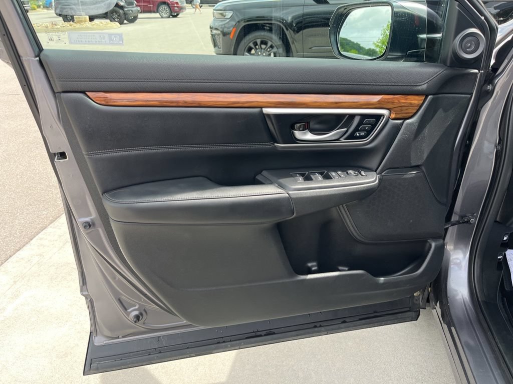 Used 2022 Honda CR-V Touring image 6