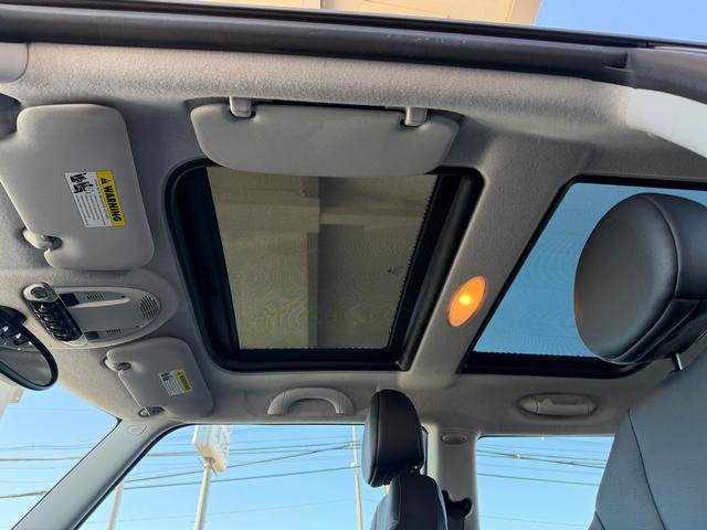 Used 2010 MINI Cooper Hardtop FWD image 13