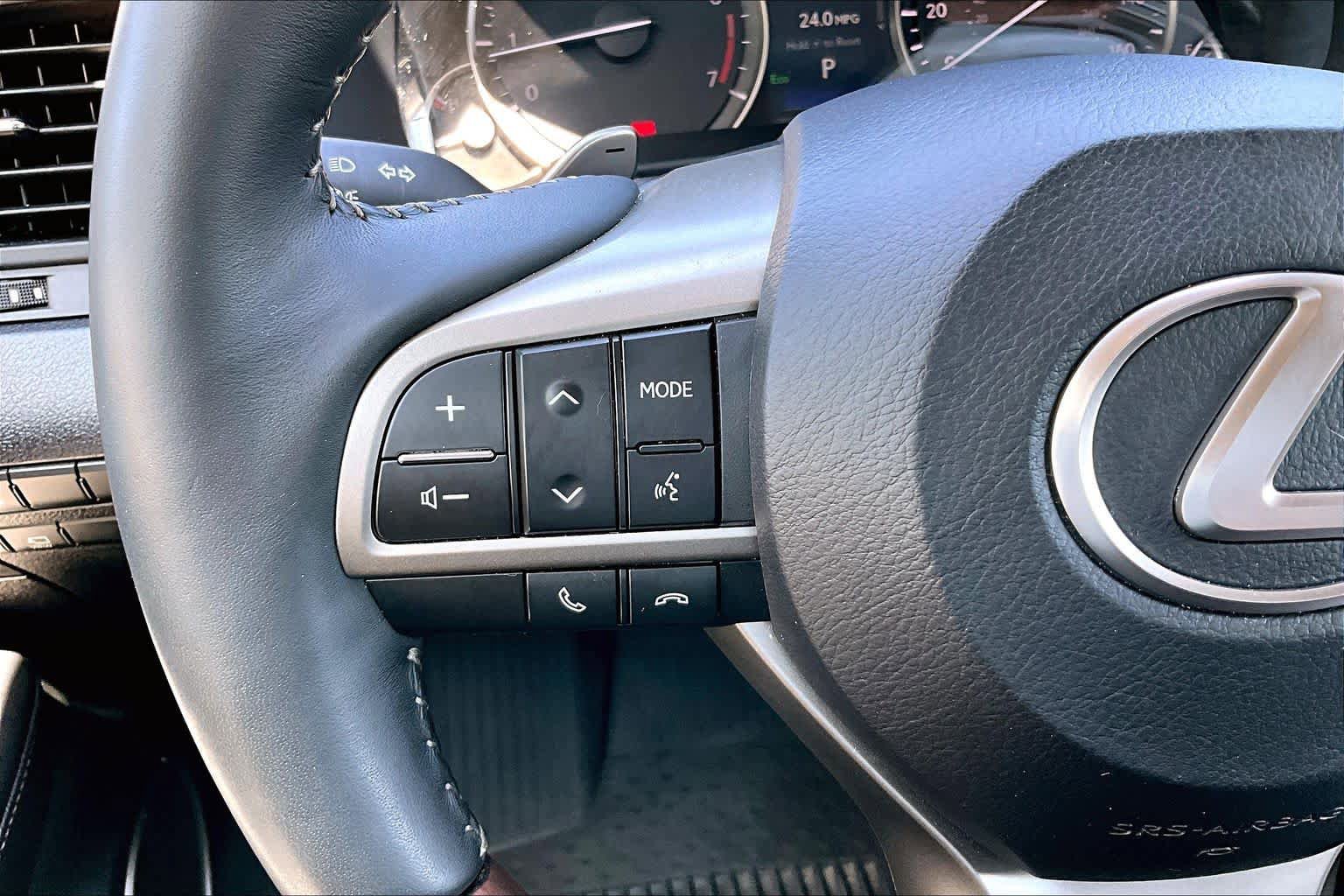 Used 2022 Lexus RX 350 FWD w/ Premium Package image 22