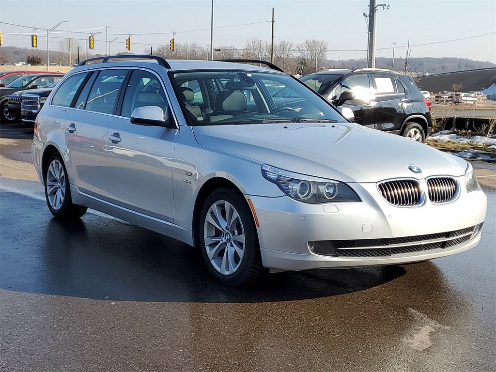 Used 2010 BMW 535i xDrive Wagon image 4
