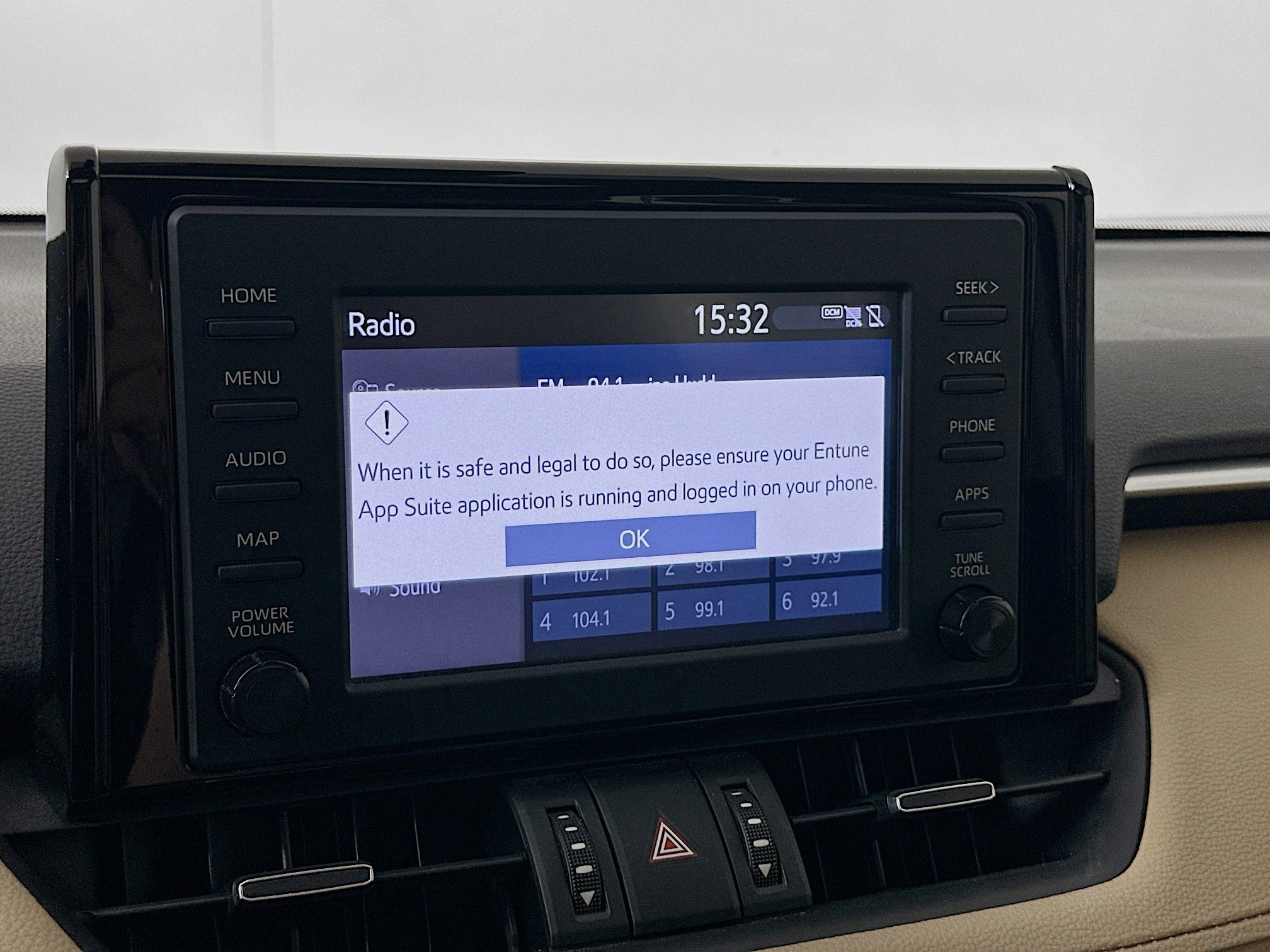 Used 2019 Toyota RAV4 XLE Premium FWD image 21