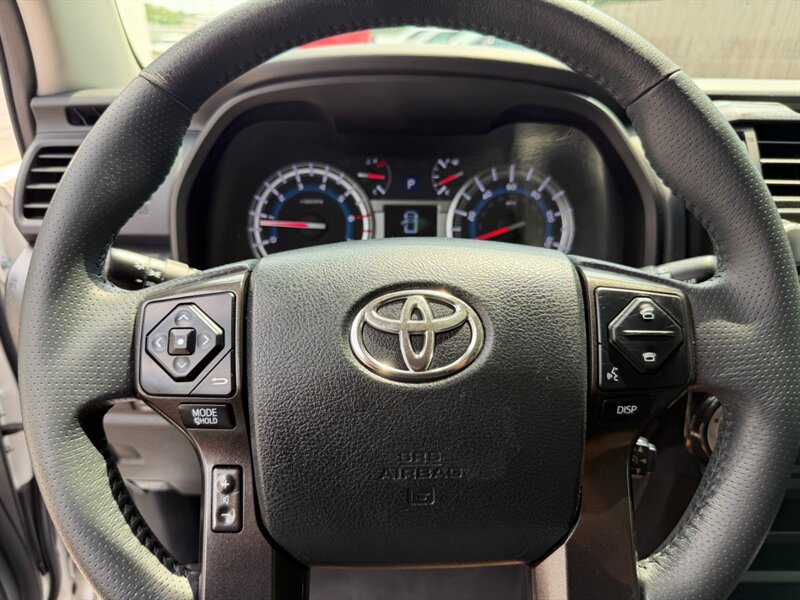 Used 2019 Toyota 4Runner TRD Off-Road Premium AWD/4WD image 33