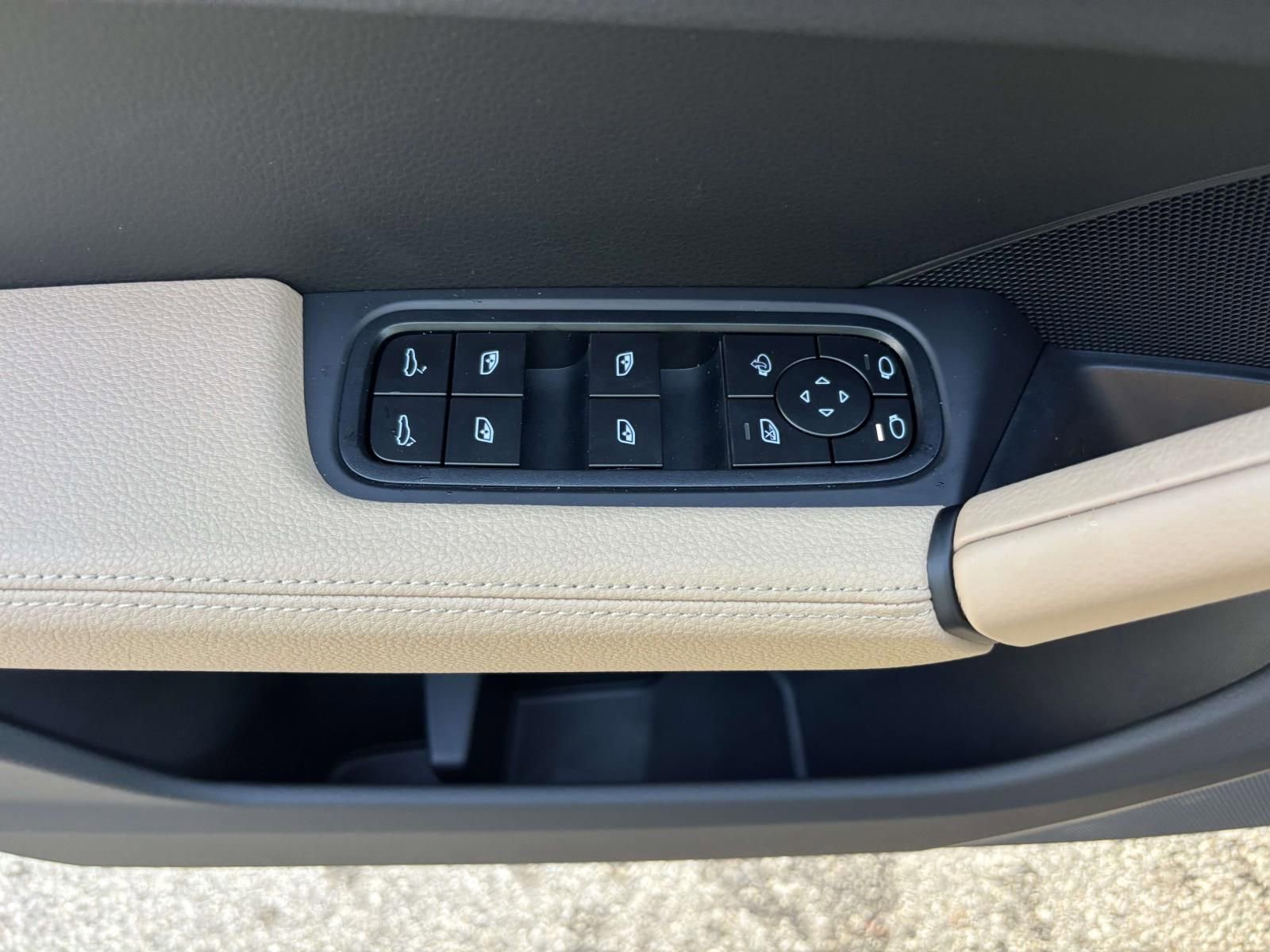 New 2026 Porsche Cayenne S AWD/4WD image 25