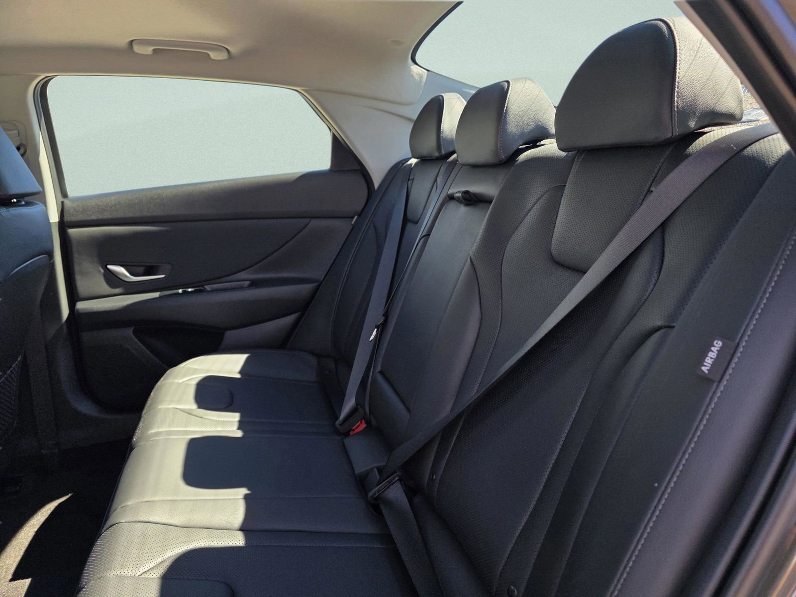 New 2026 Hyundai Elantra Limited image 20