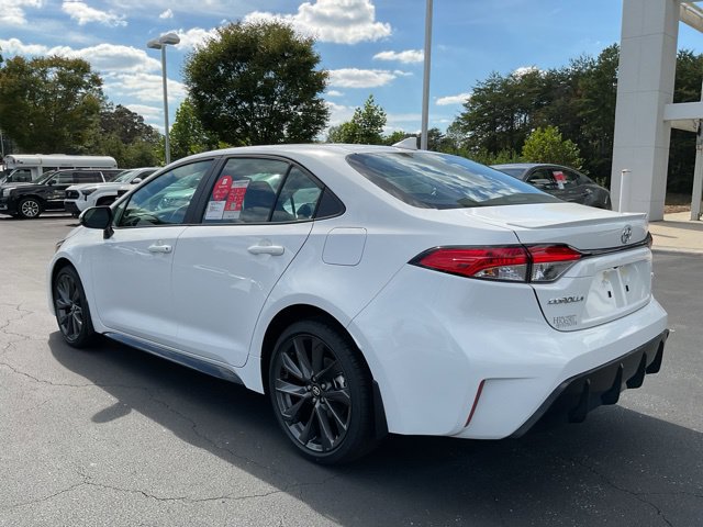 New 2027 Toyota Corolla SE FWD image 9