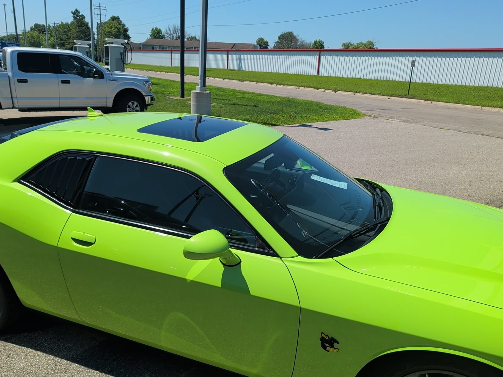 Used 2015 Dodge Challenger R/T Scat Pack w/ Leather Interior Group RWD image 5