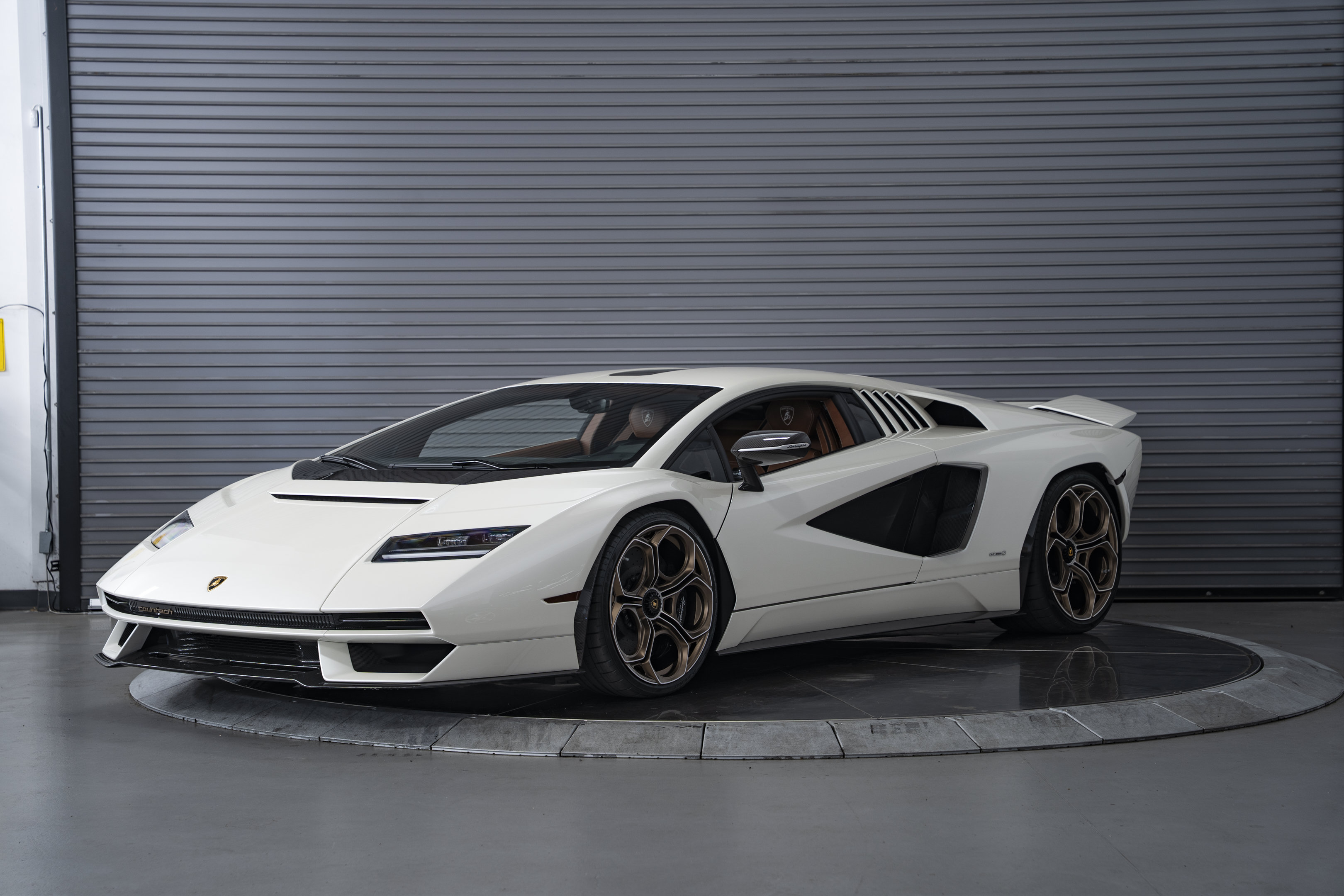 Used 2022 Lamborghini Aventador Countach AWD/4WD image 9