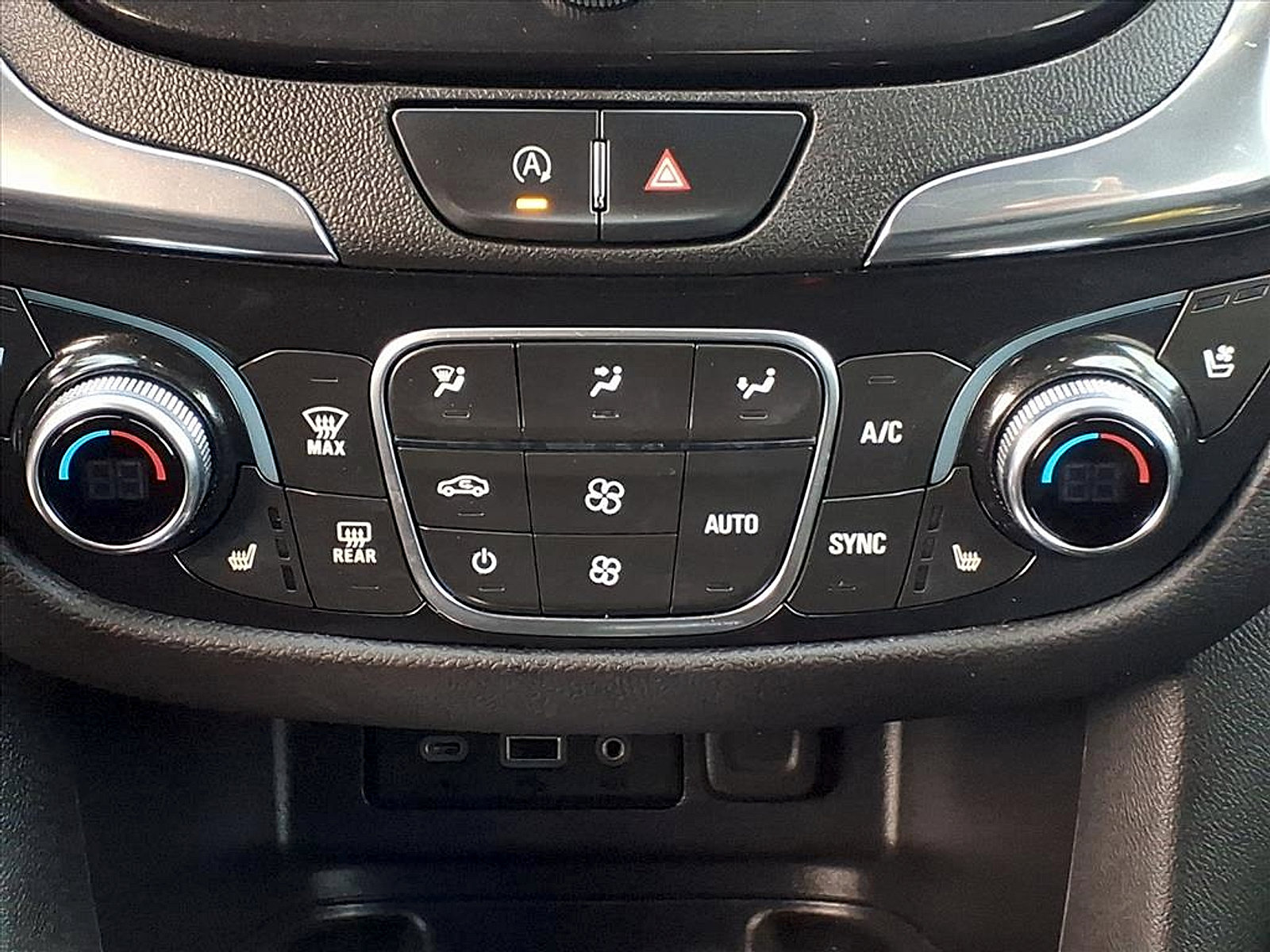 Certified 2022 Chevrolet Equinox Premier image 10