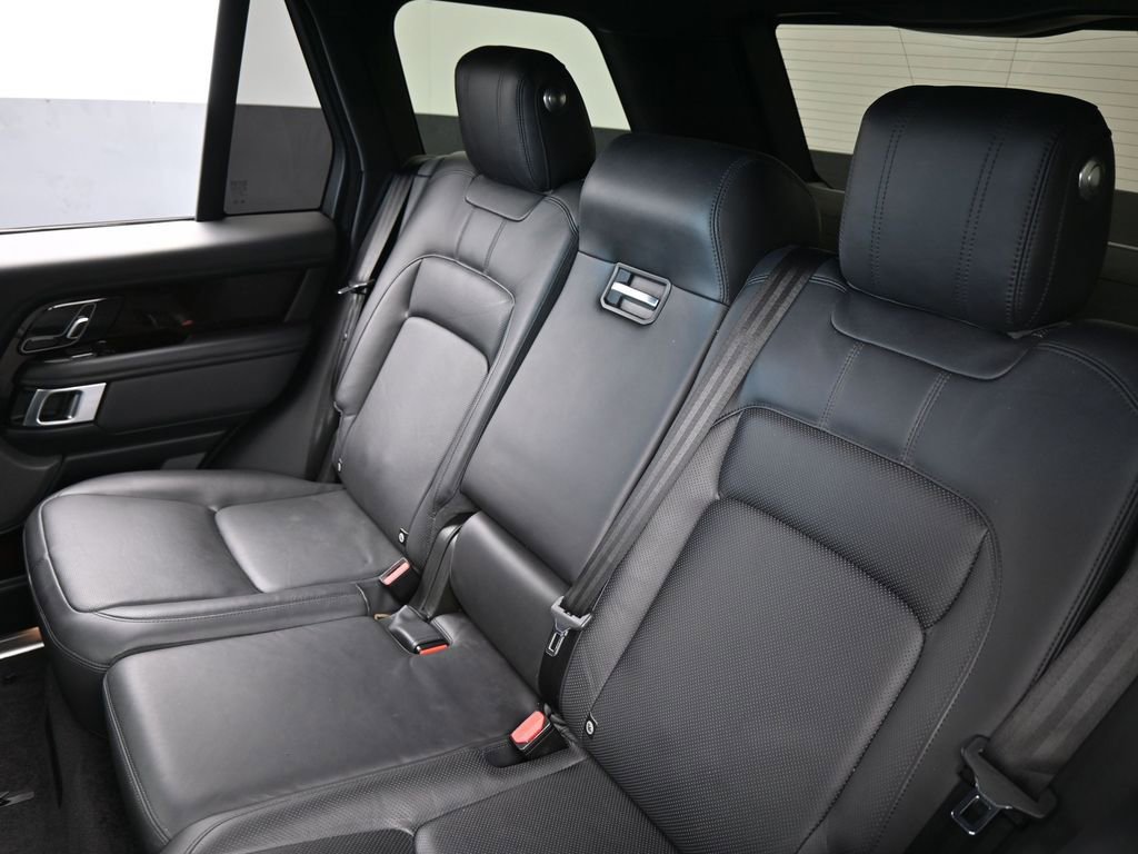 Used 2020 Land Rover Range Rover HSE image 38