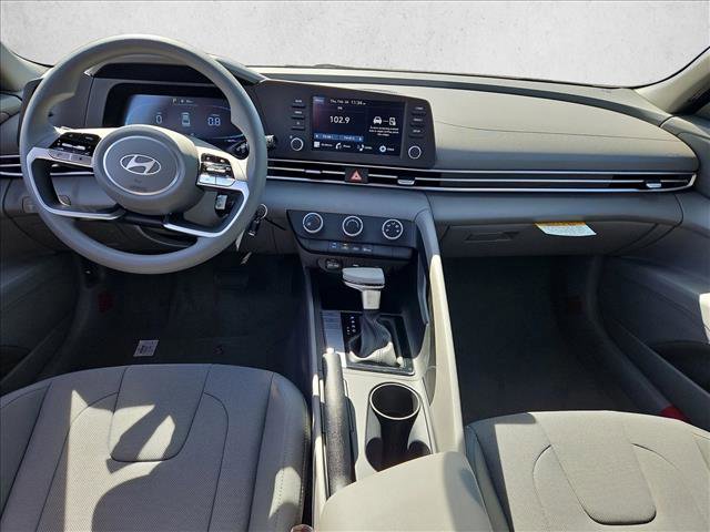 New 2026 Hyundai Elantra SE FWD image 15
