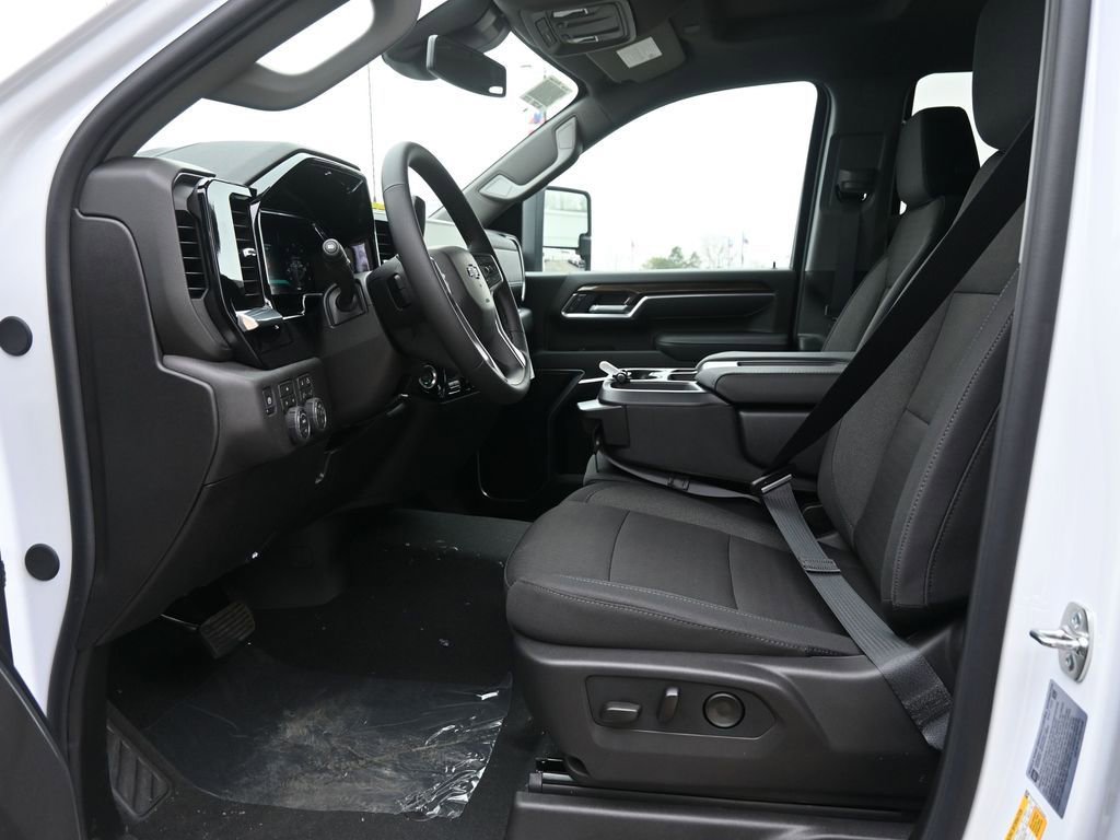 New 2026 Chevrolet Silverado 3500 LT w/ Trail Boss Package image 14