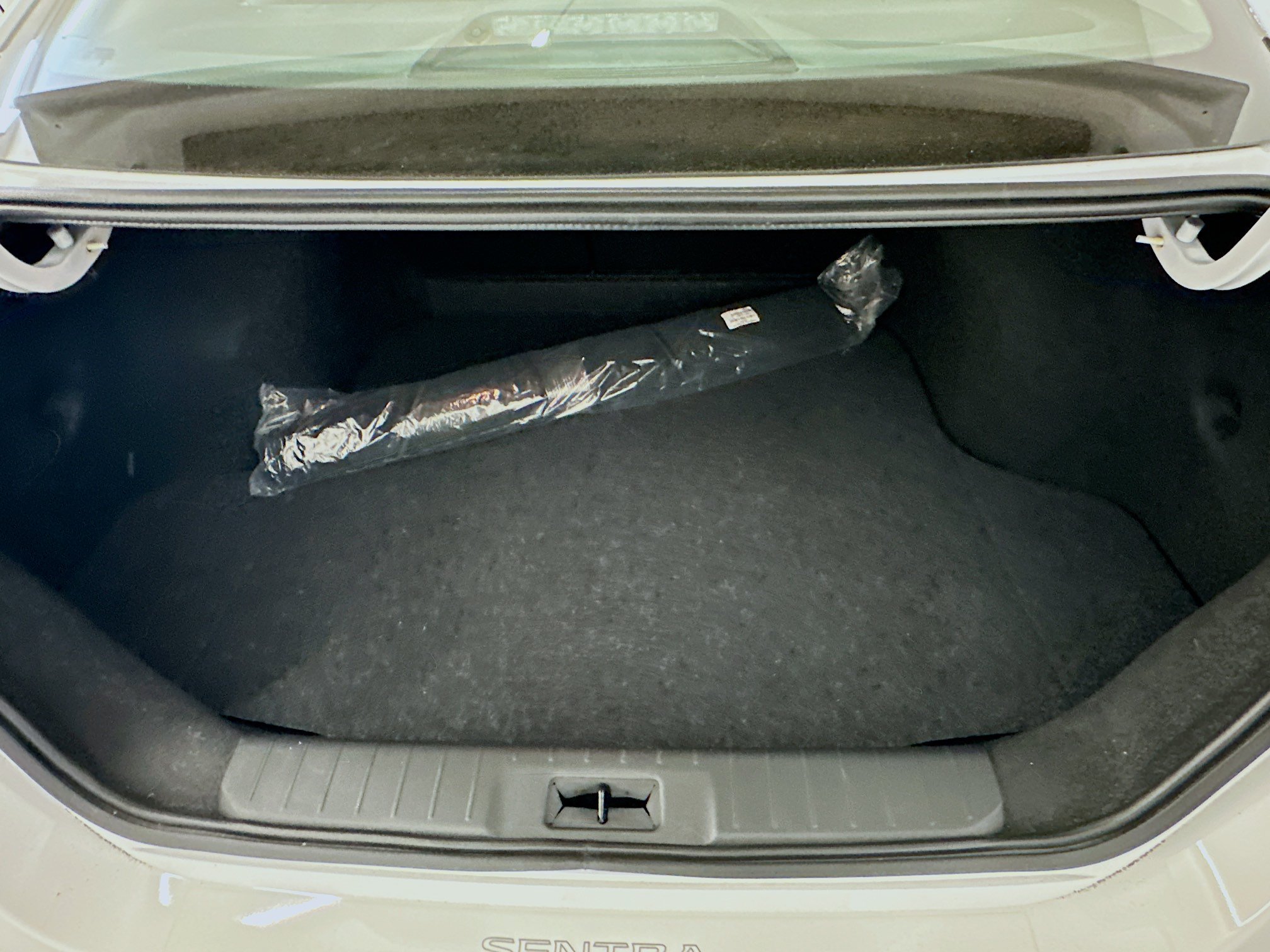 Used 2024 Nissan Sentra SV FWD image 29