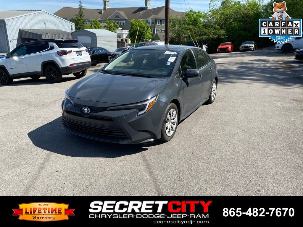 Used 2023 Toyota Corolla LE image 1