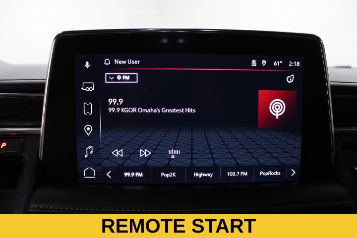 Used 2023 GMC Yukon XL SLT w/ SLT Luxury Package image 3