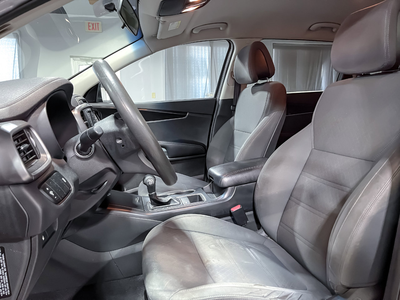 Used 2016 Kia Sorento LX image 13