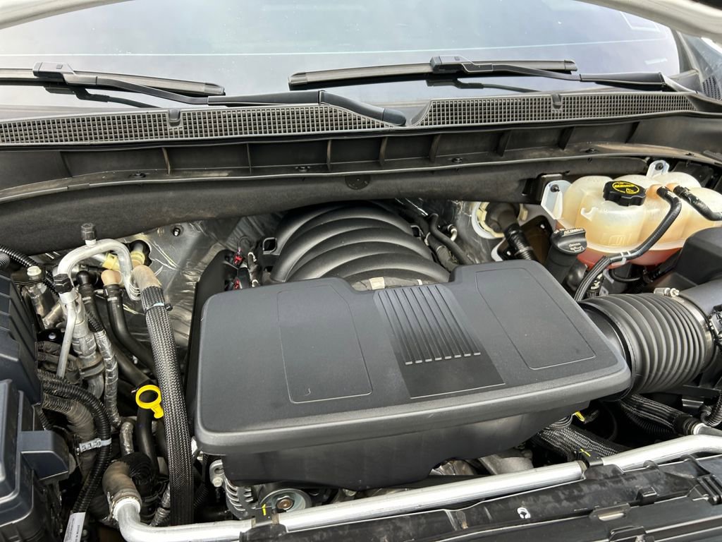 Used 2024 Chevrolet Tahoe LS AWD/4WD image 30