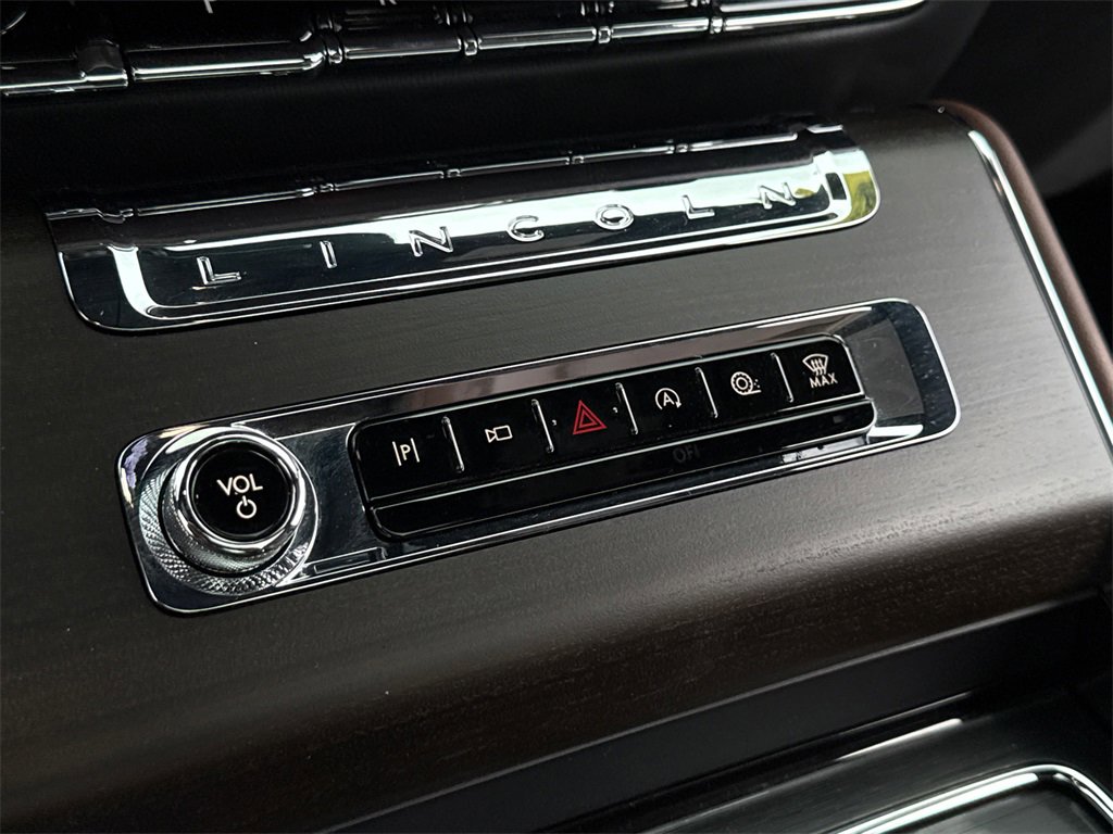 New 2026 Lincoln Aviator Reserve image 28