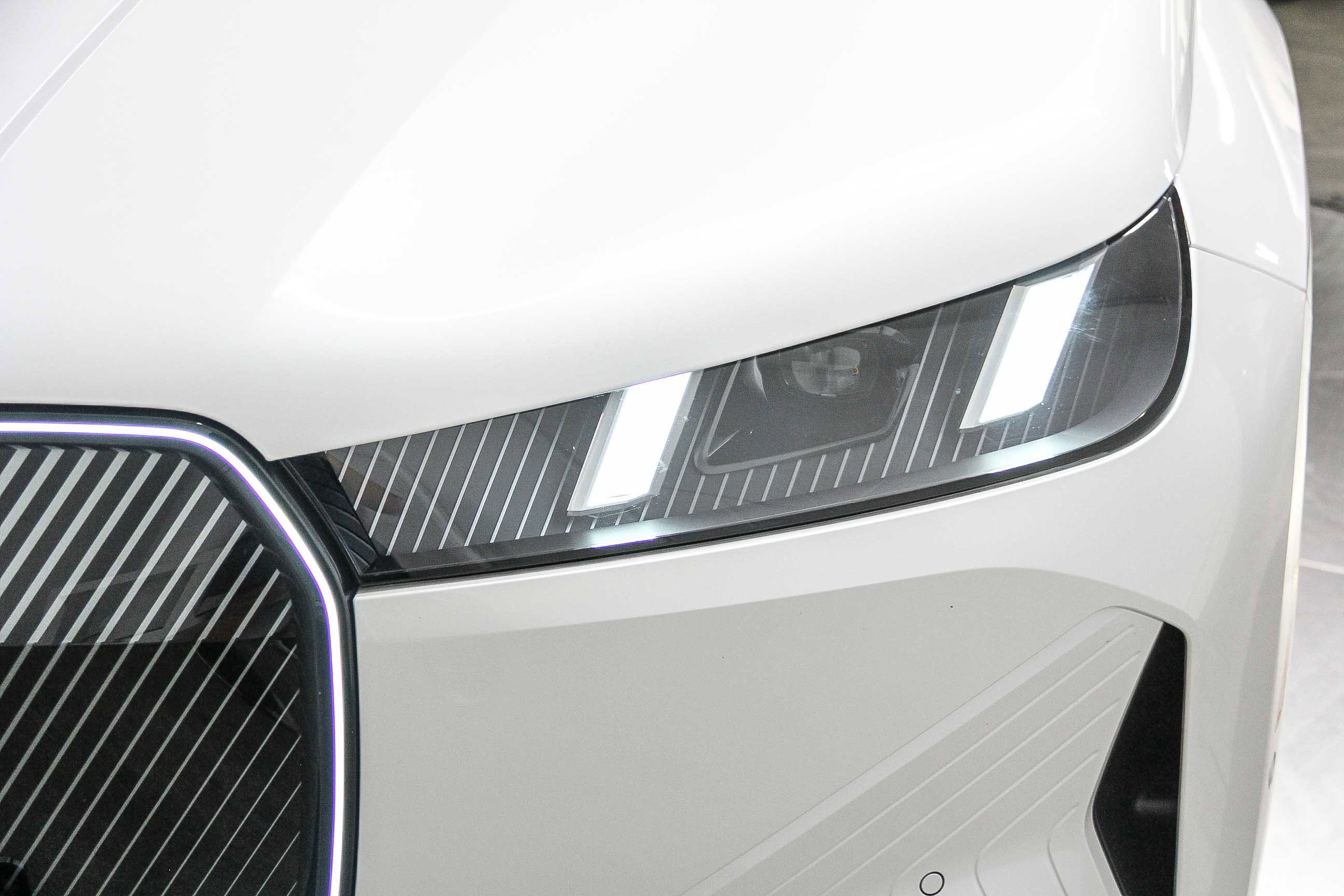 Used 2026 BMW iX xDrive45 w/ Premium Package image 10