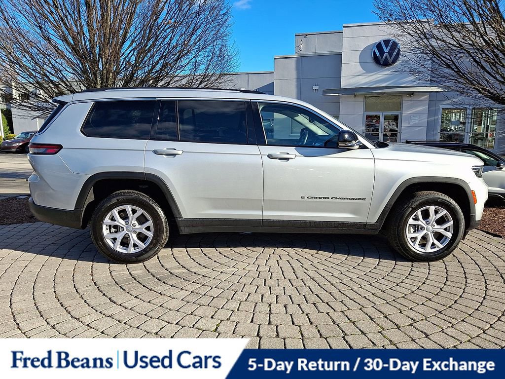 Used 2022 Jeep Grand Cherokee L Limited image 8