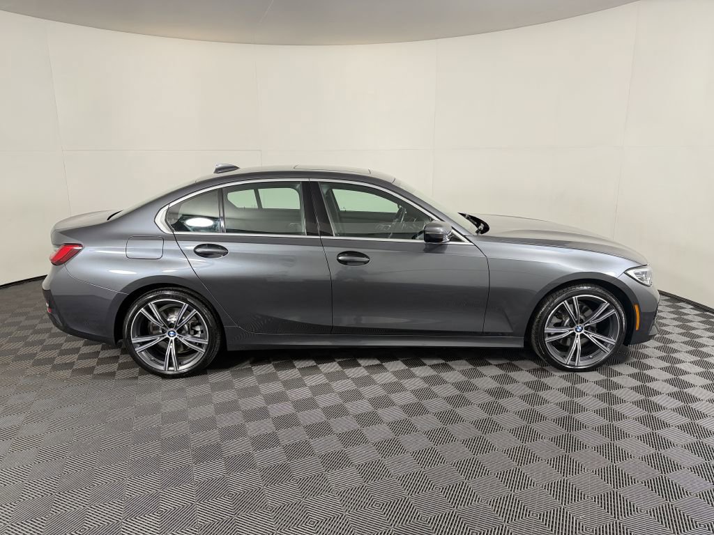 Used 2021 BMW 330i xDrive Sedan w/ Premium Package image 10