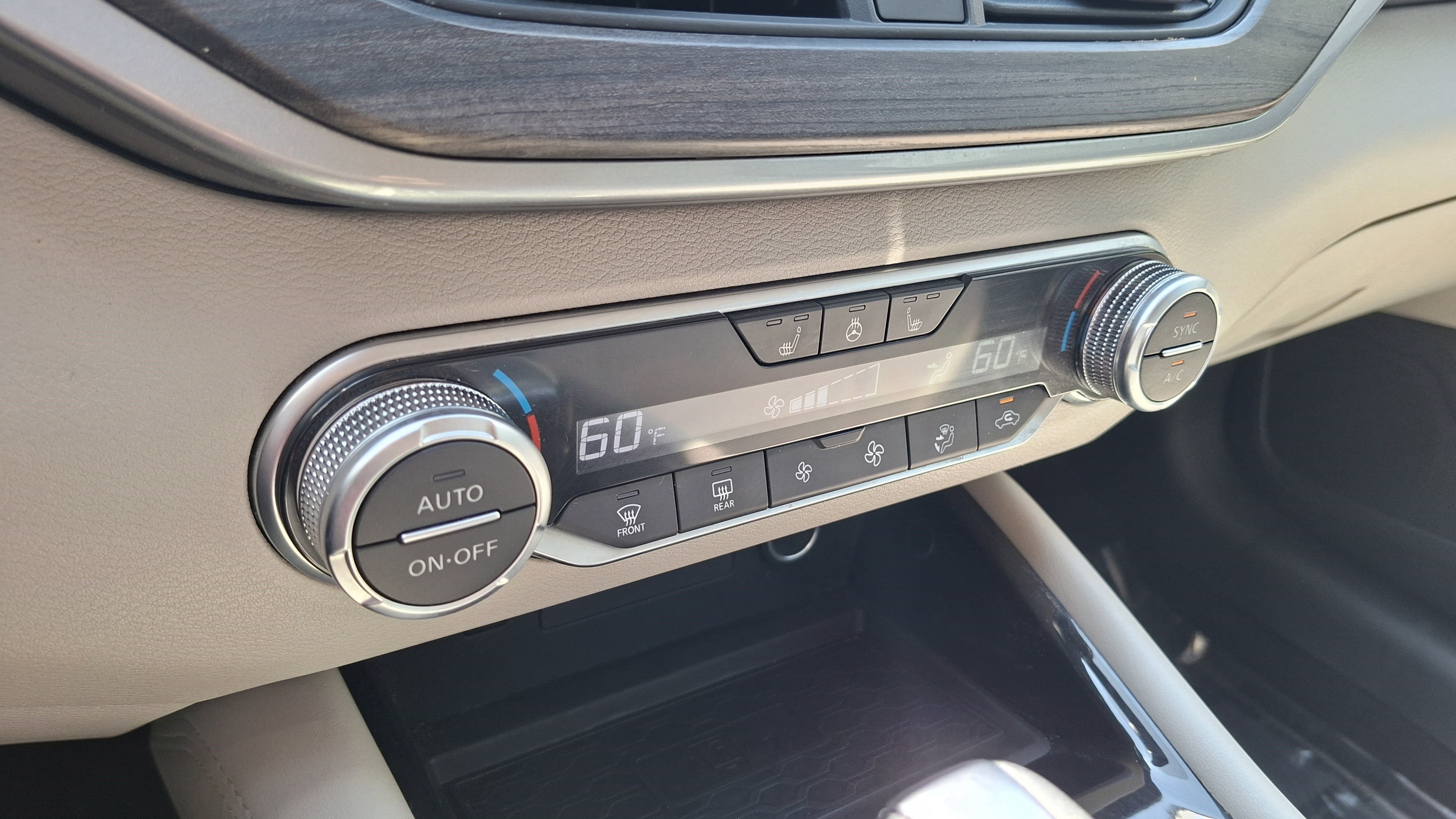 Used 2024 Nissan Altima 2.5 SL FWD image 15