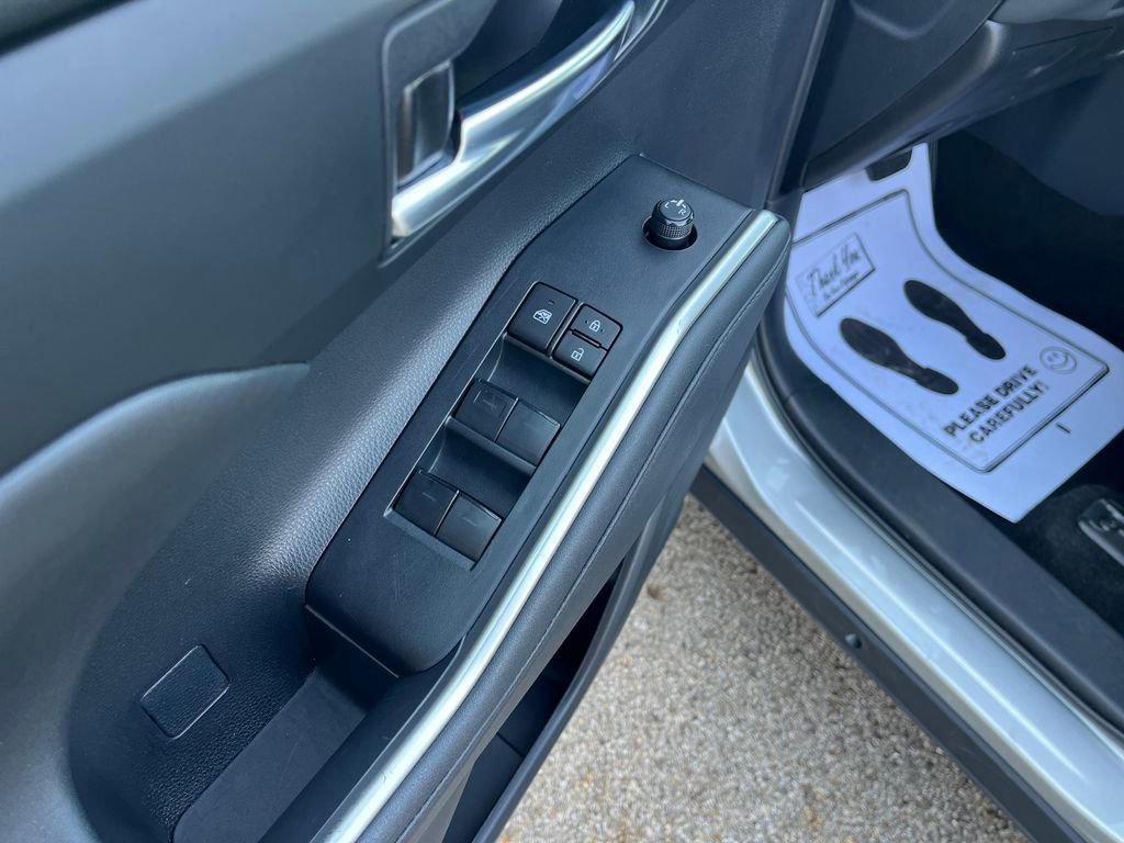 Certified 2024 Toyota Highlander XLE image 14