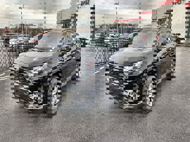 New 2025 Toyota RAV4 LE image 4